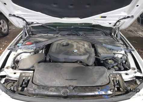 2017 BMW 330I xDrive z USA, uszkodzony, nr VIN WBA8D9G39HNU65187